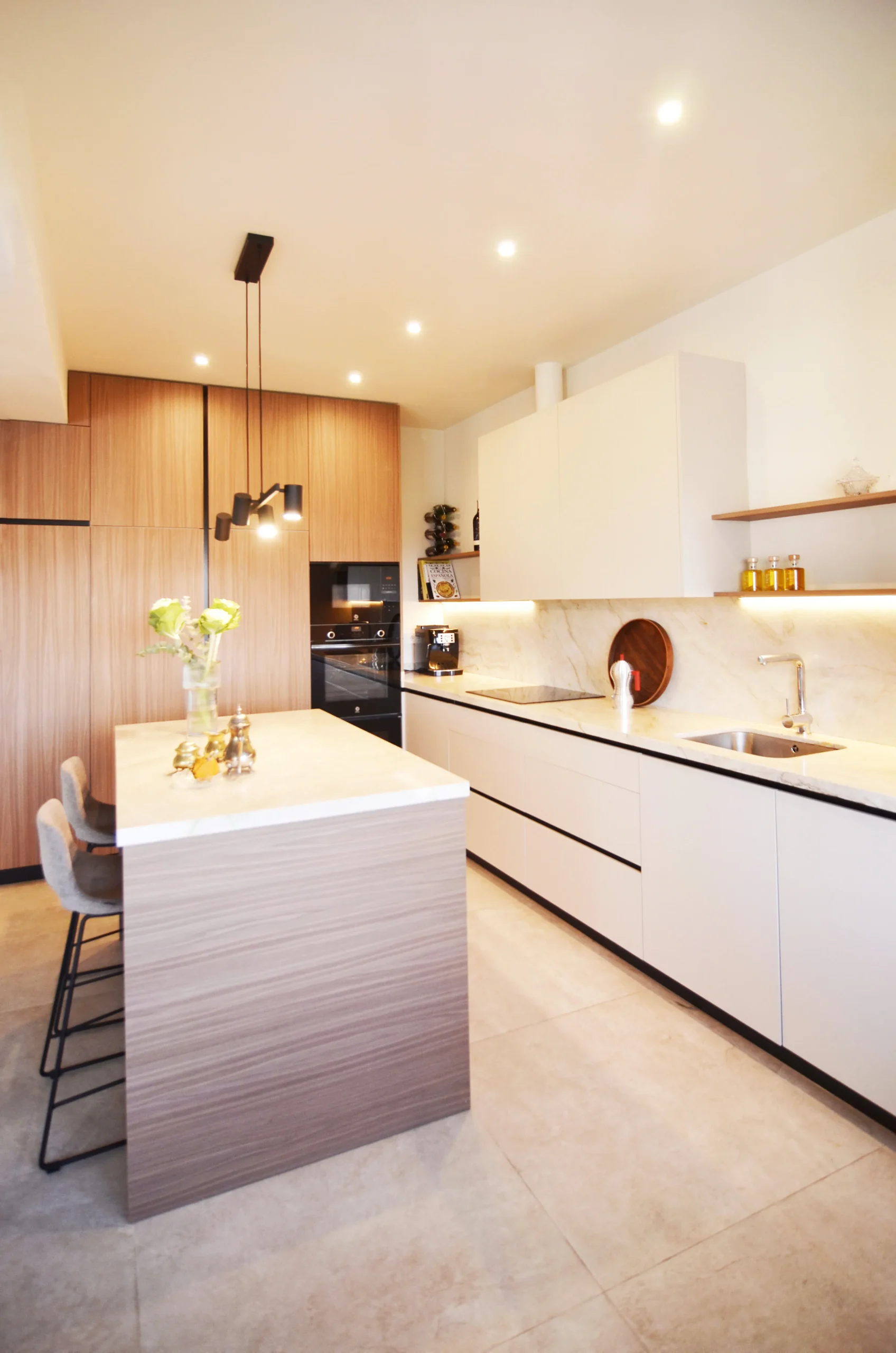 casa-pr-detalle-isla-cocina-arigato-estudio