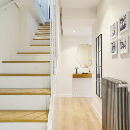 proyecto-casa-ig-detalle-escalera-frontal-arigato-estudio